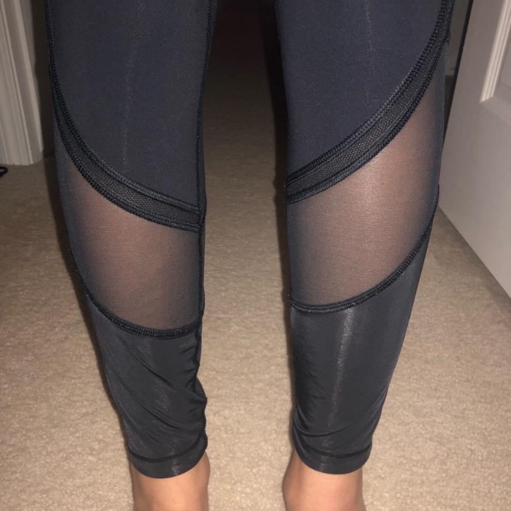 Lululemon mesh leggings